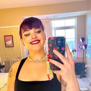 Meet your Posher, Abigail